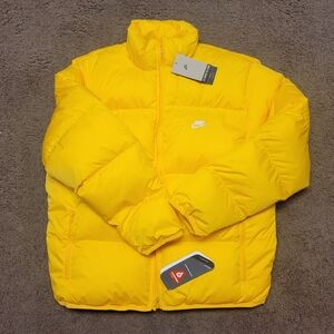 Nike Sportswear Club Primaloft Puffer Jacket Mens Size Large Yellow FB7368 739